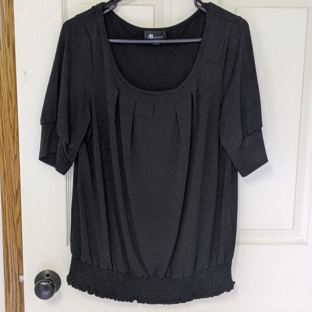 AB studio top, black, elastic bottom, size L